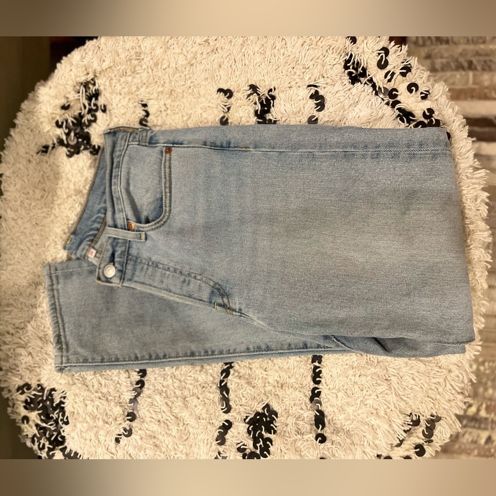 Levi jeans